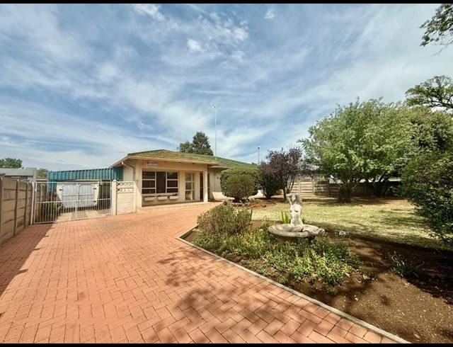 3 BEDROOM HOUSE FOR SALE IN VANDERBIJLPARK CW 5